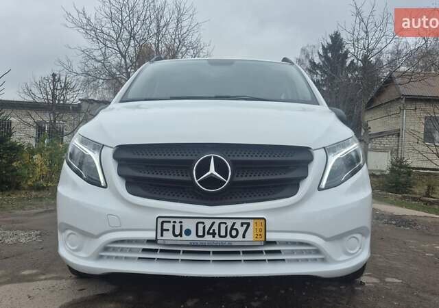 Белый Мерседес Вито, объемом двигателя 2 л и пробегом 310 тыс. км за 30900 $, фото 10 на Automoto.ua