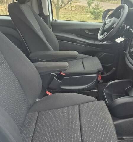 Белый Мерседес Вито, объемом двигателя 2 л и пробегом 310 тыс. км за 30900 $, фото 32 на Automoto.ua