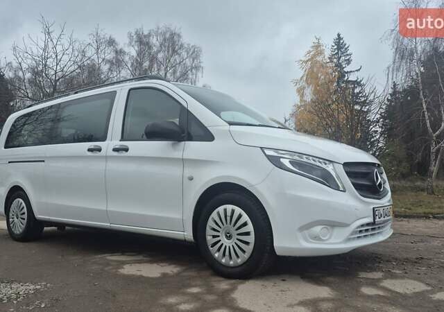 Белый Мерседес Вито, объемом двигателя 2 л и пробегом 310 тыс. км за 30900 $, фото 8 на Automoto.ua