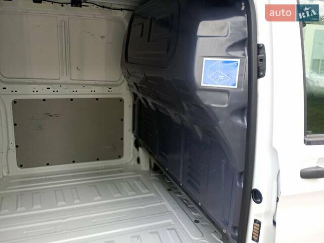 Белый Мерседес Вито, объемом двигателя 2 л и пробегом 225 тыс. км за 23950 $, фото 40 на Automoto.ua