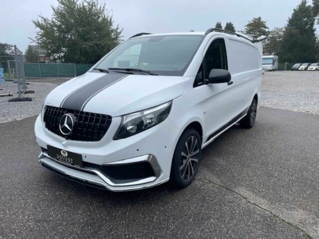 Белый Мерседес Вито, объемом двигателя 2 л и пробегом 24 тыс. км за 13000 $, фото 2 на Automoto.ua