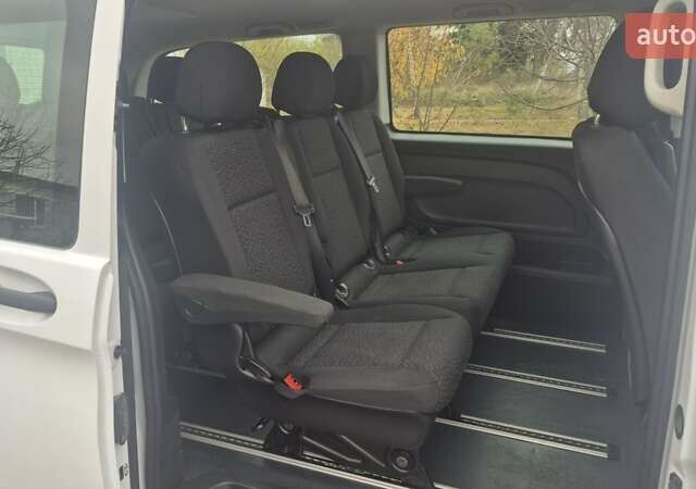 Белый Мерседес Вито, объемом двигателя 2 л и пробегом 310 тыс. км за 30900 $, фото 39 на Automoto.ua