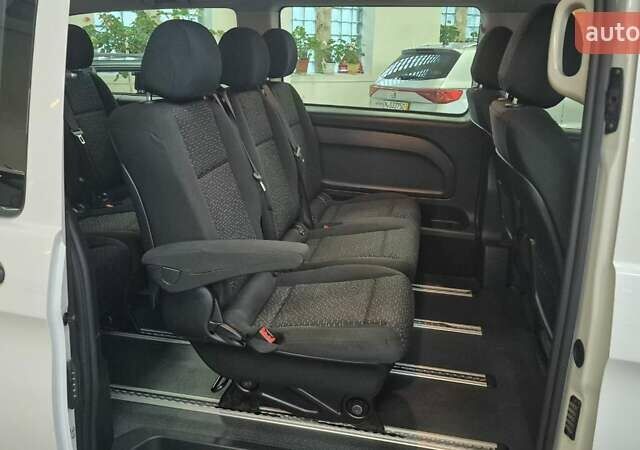 Белый Мерседес Вито, объемом двигателя 0 л и пробегом 186 тыс. км за 31500 $, фото 9 на Automoto.ua