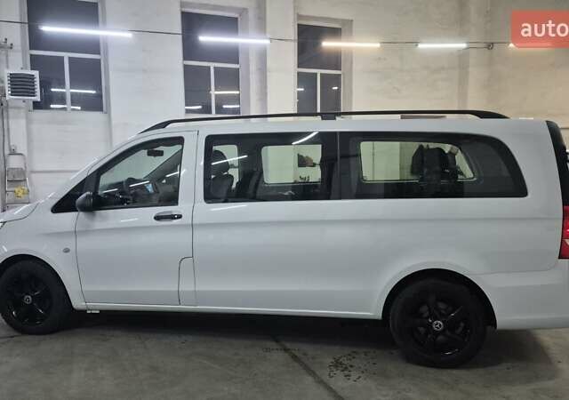 Белый Мерседес Вито, объемом двигателя 2 л и пробегом 310 тыс. км за 31000 $, фото 11 на Automoto.ua