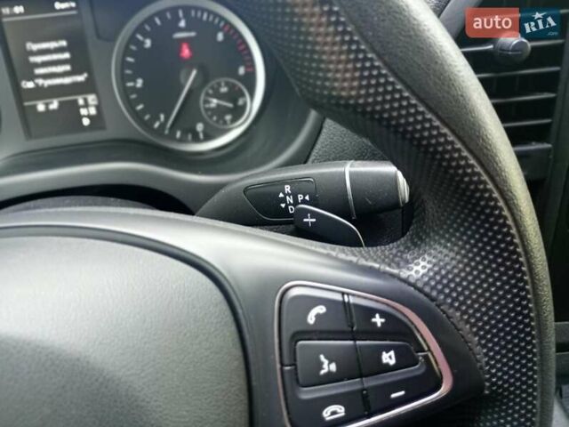 Белый Мерседес Вито, объемом двигателя 2 л и пробегом 225 тыс. км за 23950 $, фото 52 на Automoto.ua