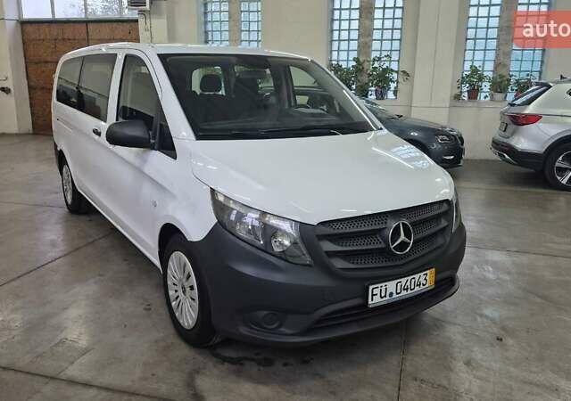 Белый Мерседес Вито, объемом двигателя 0 л и пробегом 186 тыс. км за 31500 $, фото 7 на Automoto.ua