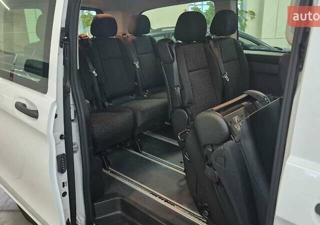 Белый Мерседес Вито, объемом двигателя 0 л и пробегом 186 тыс. км за 31500 $, фото 10 на Automoto.ua