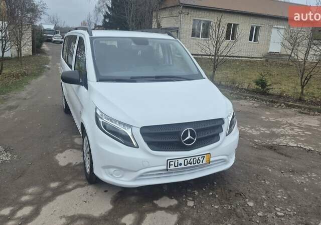 Белый Мерседес Вито, объемом двигателя 2 л и пробегом 310 тыс. км за 30900 $, фото 4 на Automoto.ua
