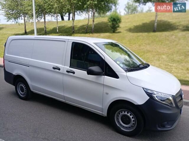 Белый Мерседес Вито, объемом двигателя 2 л и пробегом 225 тыс. км за 23950 $, фото 28 на Automoto.ua