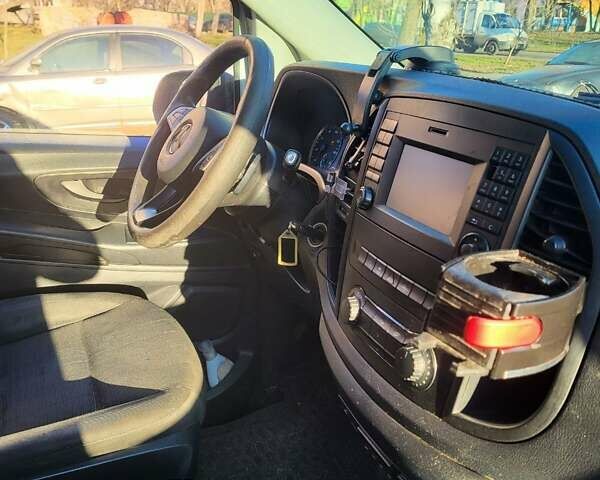 Білий Мерседес Віто, об'ємом двигуна 2.14 л та пробігом 416 тис. км за 18600 $, фото 23 на Automoto.ua