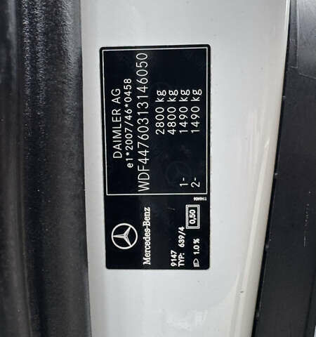 Белый Мерседес Вито, объемом двигателя 1.6 л и пробегом 305 тыс. км за 16900 $, фото 23 на Automoto.ua