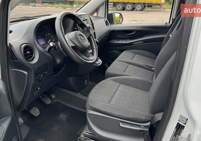 Белый Мерседес Вито, объемом двигателя 1.6 л и пробегом 305 тыс. км за 16900 $, фото 18 на Automoto.ua