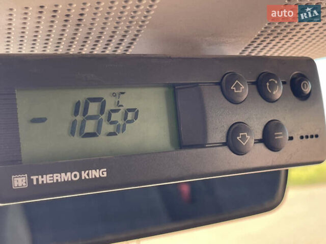 Белый Мерседес Вито, объемом двигателя 2.1 л и пробегом 256 тыс. км за 18900 $, фото 27 на Automoto.ua