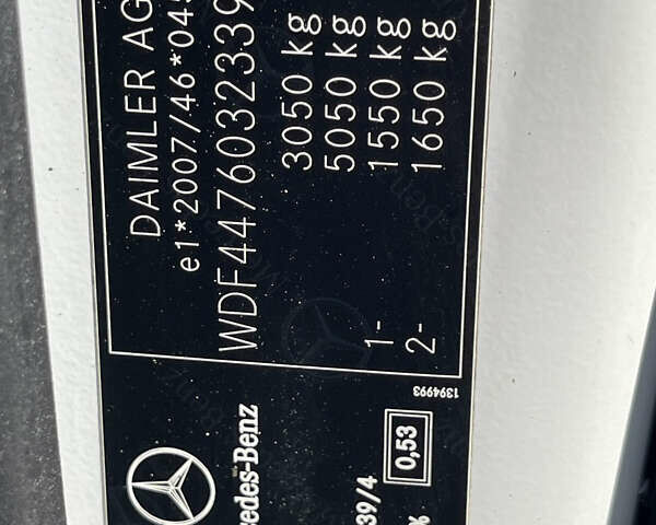 Белый Мерседес Вито, объемом двигателя 2.1 л и пробегом 256 тыс. км за 18900 $, фото 12 на Automoto.ua