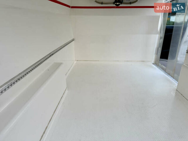 Белый Мерседес Вито, объемом двигателя 2.2 л и пробегом 235 тыс. км за 21800 $, фото 38 на Automoto.ua