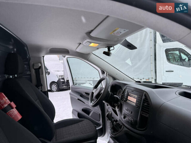 Білий Мерседес Віто, об'ємом двигуна 2.2 л та пробігом 248 тис. км за 21300 $, фото 32 на Automoto.ua