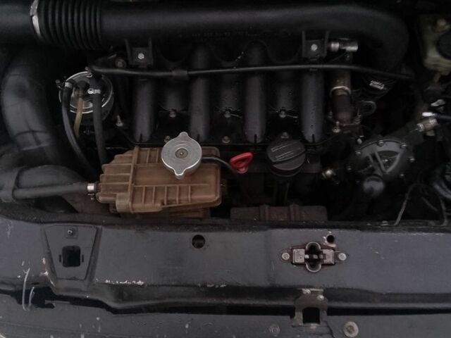 Белый Мерседес Вито, объемом двигателя 2.2 л и пробегом 56 тыс. км за 1500 $, фото 6 на Automoto.ua