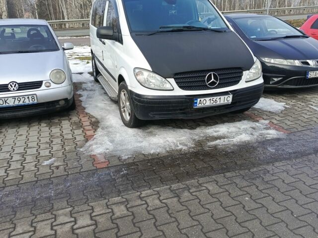 Белый Мерседес Вито, объемом двигателя 2.1 л и пробегом 347 тыс. км за 6200 $, фото 1 на Automoto.ua