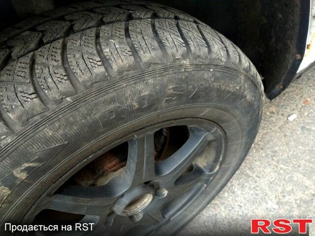 Мерседес Віто 1998 у Кропивницькому (Кіровограді) на Automoto.ua Білий Мерседес Віто, об'ємом двигуна 2.3 л та пробігом 600 тис. км за 5000 $, фото 10 на Automoto.ua