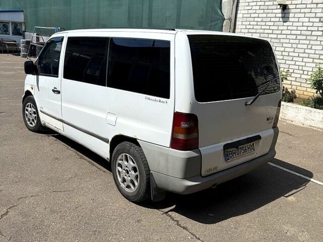 Білий Мерседес Віто, об'ємом двигуна 2.1 л та пробігом 424 тис. км за 4000 $, фото 3 на Automoto.ua