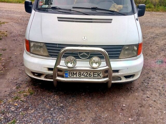 Белый Мерседес Вито, объемом двигателя 2.2 л и пробегом 399 тыс. км за 5000 $, фото 1 на Automoto.ua