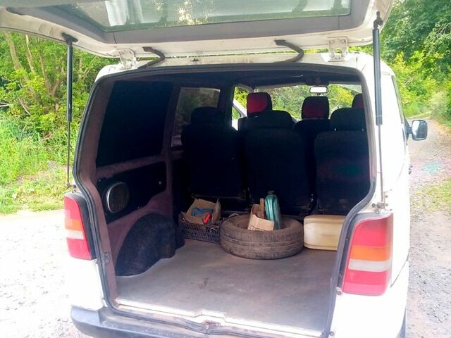 Белый Мерседес Вито, объемом двигателя 2.2 л и пробегом 399 тыс. км за 5000 $, фото 6 на Automoto.ua