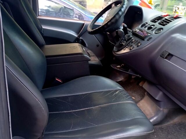 Белый Мерседес Вито, объемом двигателя 2.1 л и пробегом 102 тыс. км за 6300 $, фото 6 на Automoto.ua