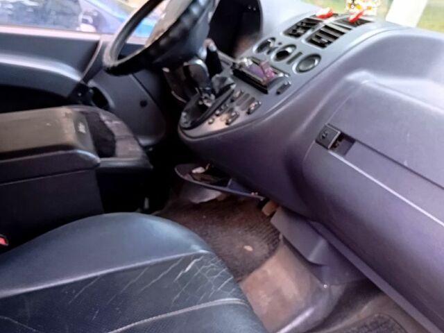 Белый Мерседес Вито, объемом двигателя 2.1 л и пробегом 102 тыс. км за 6300 $, фото 7 на Automoto.ua