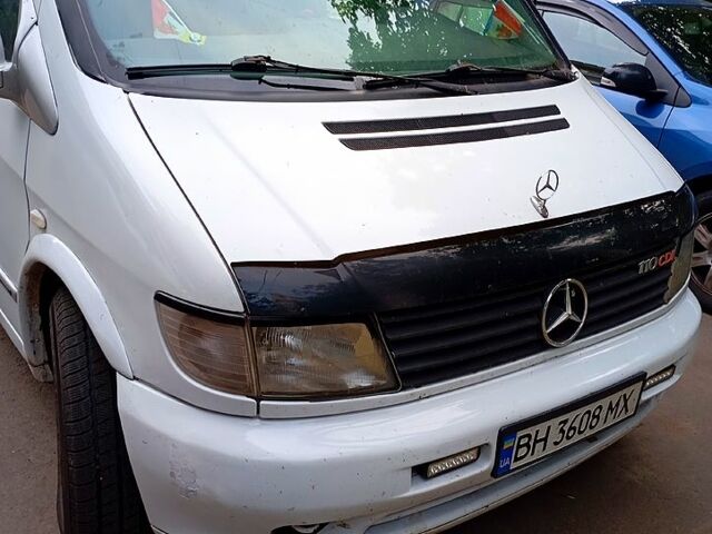 Белый Мерседес Вито, объемом двигателя 2.1 л и пробегом 102 тыс. км за 6300 $, фото 11 на Automoto.ua