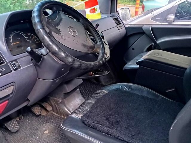 Белый Мерседес Вито, объемом двигателя 2.1 л и пробегом 102 тыс. км за 6300 $, фото 1 на Automoto.ua