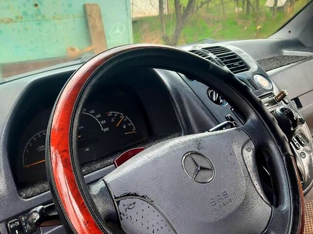 Білий Мерседес Віто, об'ємом двигуна 2.1 л та пробігом 303 тис. км за 6000 $, фото 2 на Automoto.ua