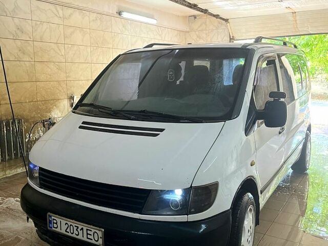 Белый Мерседес Вито, объемом двигателя 2.2 л и пробегом 400 тыс. км за 5500 $, фото 8 на Automoto.ua