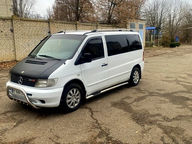 Білий Мерседес Віто, об'ємом двигуна 2.1 л та пробігом 430 тис. км за 5000 $, фото 1 на Automoto.ua
