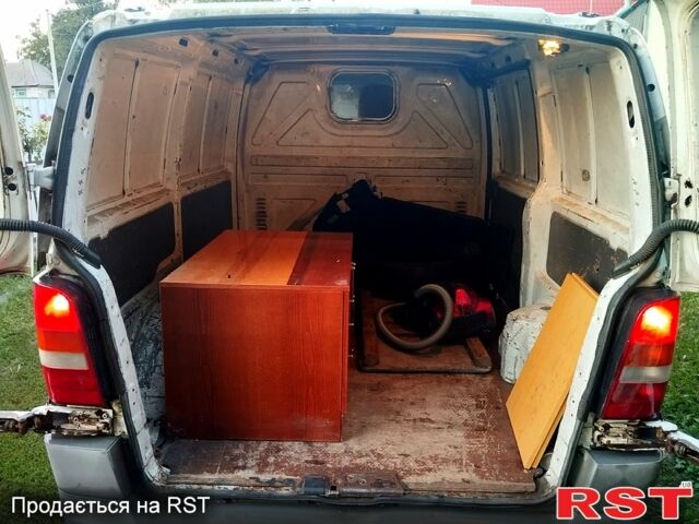 Білий Мерседес Віто, об'ємом двигуна 2.1 л та пробігом 180 тис. км за 2800 $, фото 7 на Automoto.ua