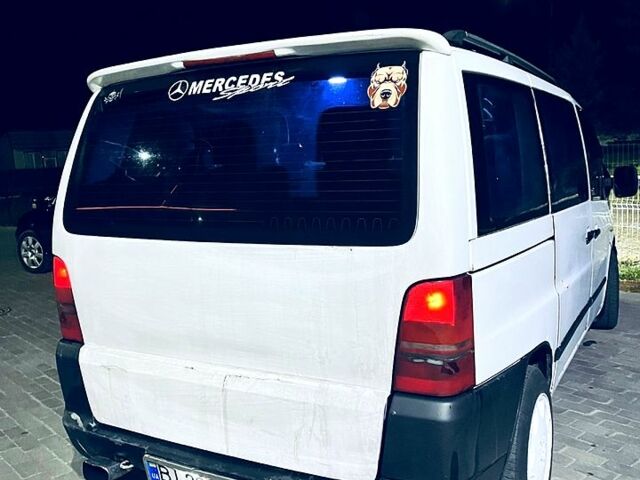 Белый Мерседес Вито, объемом двигателя 2.2 л и пробегом 400 тыс. км за 5500 $, фото 6 на Automoto.ua