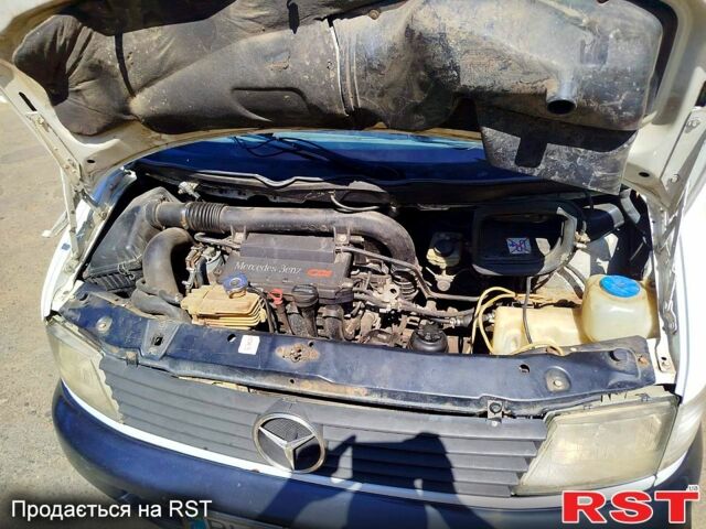 Мерседес Віто 2003 у Ширяеве на Automoto.ua Білий Мерседес Віто, об'ємом двигуна 2.1 л та пробігом 0 тис. км за 3200 $, фото 4 на Automoto.ua
