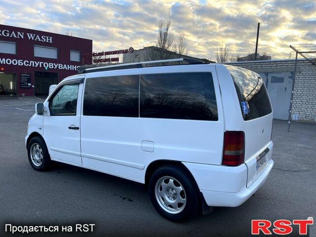 Белый Мерседес Вито, объемом двигателя 2.1 л и пробегом 357 тыс. км за 5500 $, фото 5 на Automoto.ua