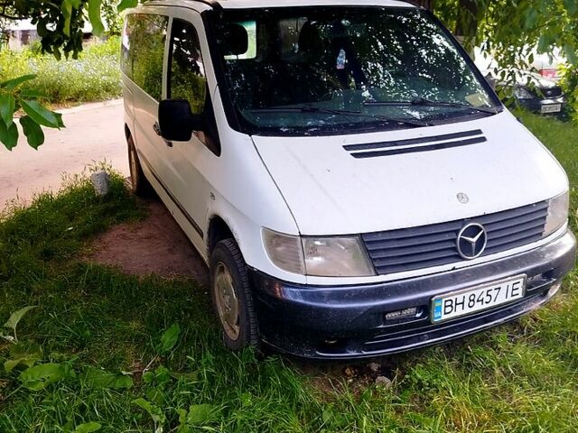 Білий Мерседес Віто, об'ємом двигуна 2.1 л та пробігом 480 тис. км за 2800 $, фото 1 на Automoto.ua