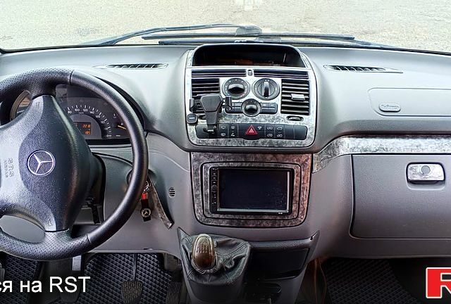 Белый Мерседес Вито, объемом двигателя 2.2 л и пробегом 0 тыс. км за 6800 $, фото 4 на Automoto.ua