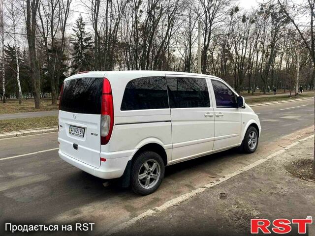 Белый Мерседес Вито, объемом двигателя 2.2 л и пробегом 240 тыс. км за 7200 $, фото 6 на Automoto.ua