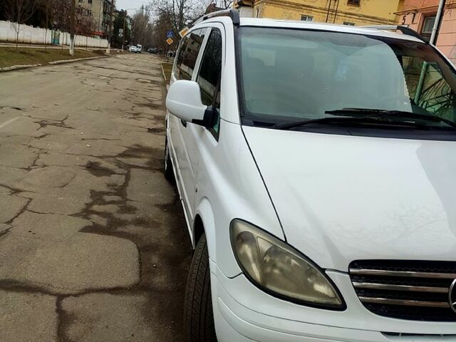 Білий Мерседес Віто, об'ємом двигуна 2.1 л та пробігом 350 тис. км за 6300 $, фото 1 на Automoto.ua