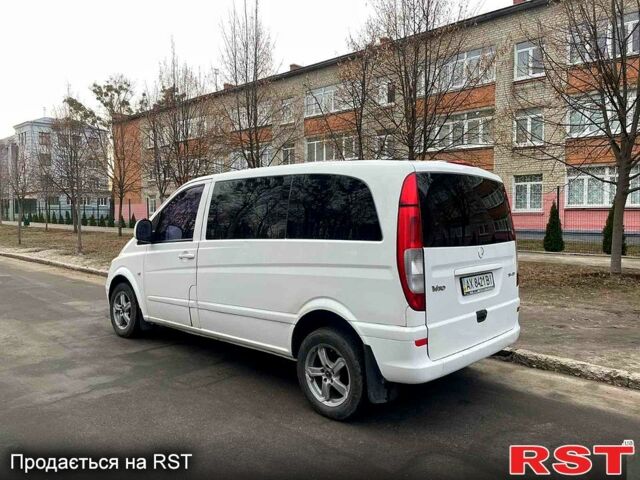 Белый Мерседес Вито, объемом двигателя 2.2 л и пробегом 240 тыс. км за 7200 $, фото 2 на Automoto.ua