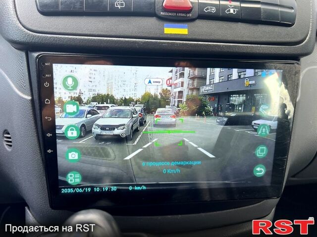 Белый Мерседес Вито, объемом двигателя 2.1 л и пробегом 453 тыс. км за 5500 $, фото 5 на Automoto.ua