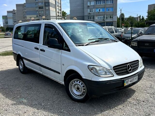 Белый Мерседес Вито, объемом двигателя 2.2 л и пробегом 255 тыс. км за 5700 $, фото 4 на Automoto.ua
