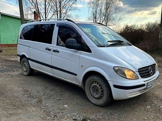 Белый Мерседес Вито, объемом двигателя 2.1 л и пробегом 437 тыс. км за 5900 $, фото 1 на Automoto.ua