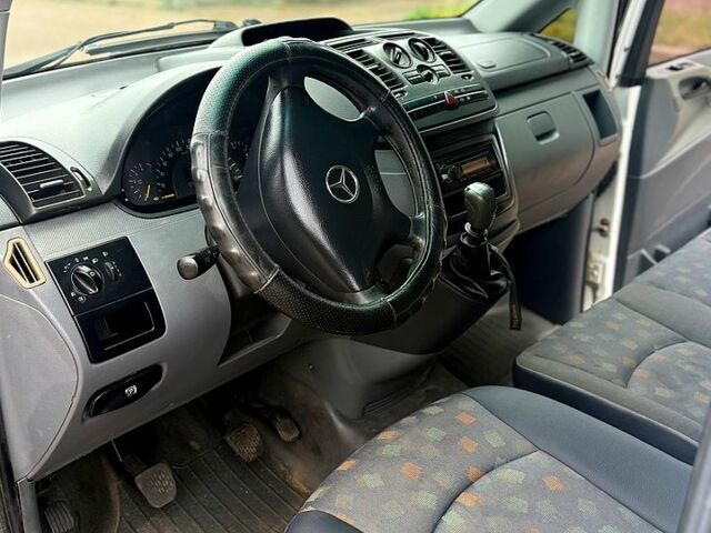 Белый Мерседес Вито, объемом двигателя 2.1 л и пробегом 370 тыс. км за 6300 $, фото 6 на Automoto.ua