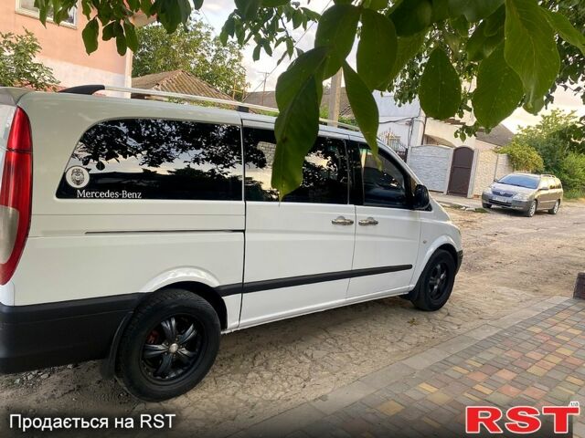 Білий Мерседес Віто, об'ємом двигуна 2.1 л та пробігом 350 тис. км за 5800 $, фото 2 на Automoto.ua