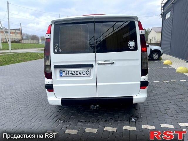 Білий Мерседес Віто, об'ємом двигуна 2.1 л та пробігом 400 тис. км за 8800 $, фото 5 на Automoto.ua