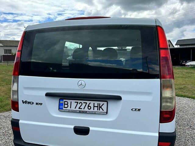 Мерседес Вито 2006 в Миргороде на Automoto.ua Белый Мерседес Вито, объемом двигателя 2.1 л и пробегом 300 тыс. км за 6999 $, фото 12 на Automoto.ua