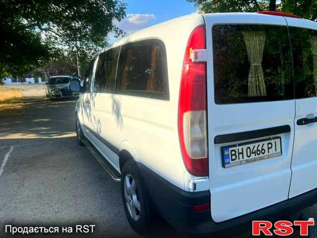 Мерседес Вито 2006 в Одессе на Automoto.ua Белый Мерседес Вито, объемом двигателя 2.1 л и пробегом 330 тыс. км за 8500 $, фото 2 на Automoto.ua